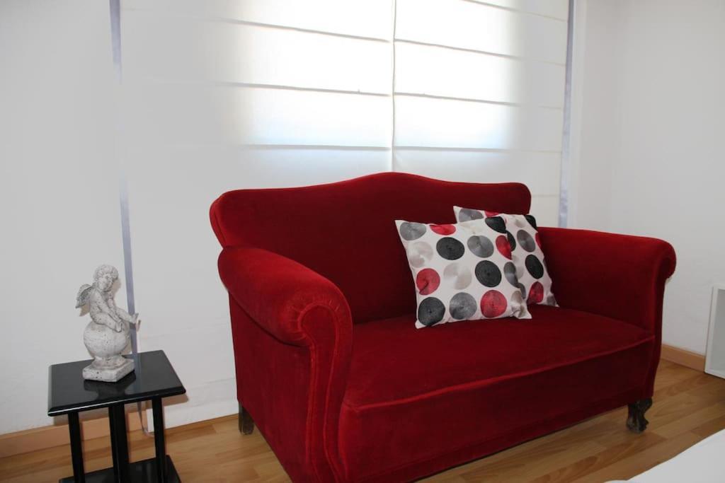 Luminoso. Comodo. Acogedor. Wifi. Junto A Ave Valência Exterior foto