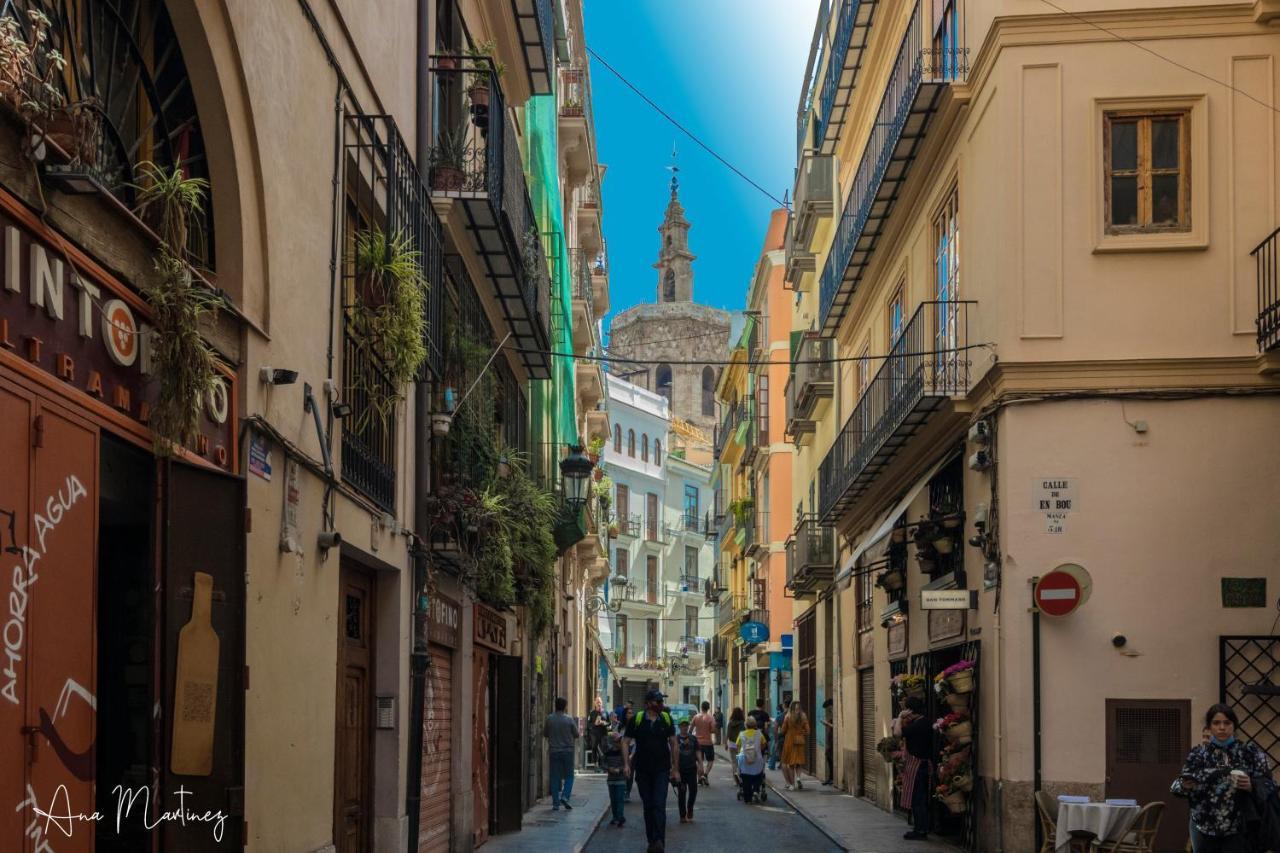 Luminoso. Comodo. Acogedor. Wifi. Junto A Ave Valência Exterior foto
