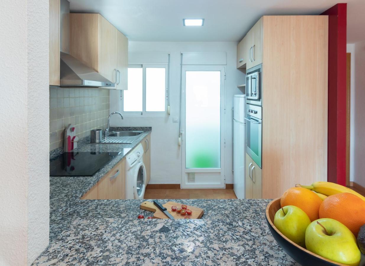 Luminoso. Comodo. Acogedor. Wifi. Junto A Ave Valência Exterior foto