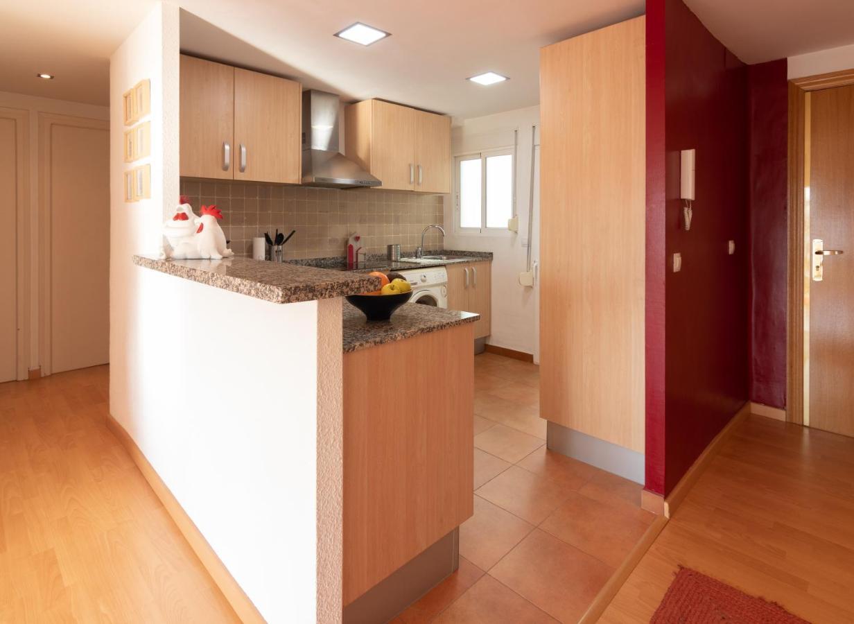 Luminoso. Comodo. Acogedor. Wifi. Junto A Ave Valência Exterior foto