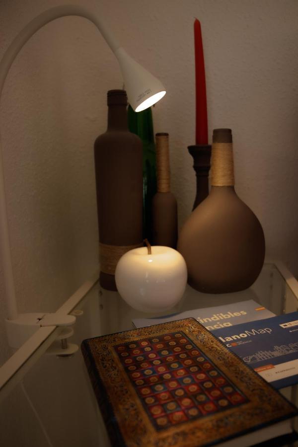 Luminoso. Comodo. Acogedor. Wifi. Junto A Ave Valência Exterior foto