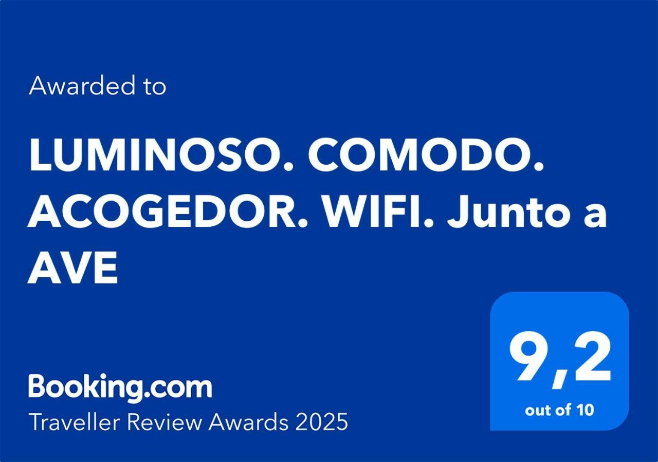 Luminoso. Comodo. Acogedor. Wifi. Junto A Ave Valência Exterior foto